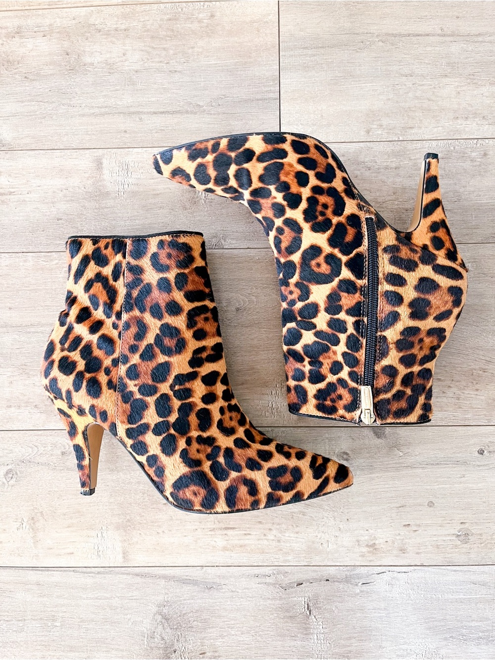 Vince Camuto Nandi2 Leopard Print Calf Hair Heeled Ankle Bootie Size 9 - Picture 5 of 13